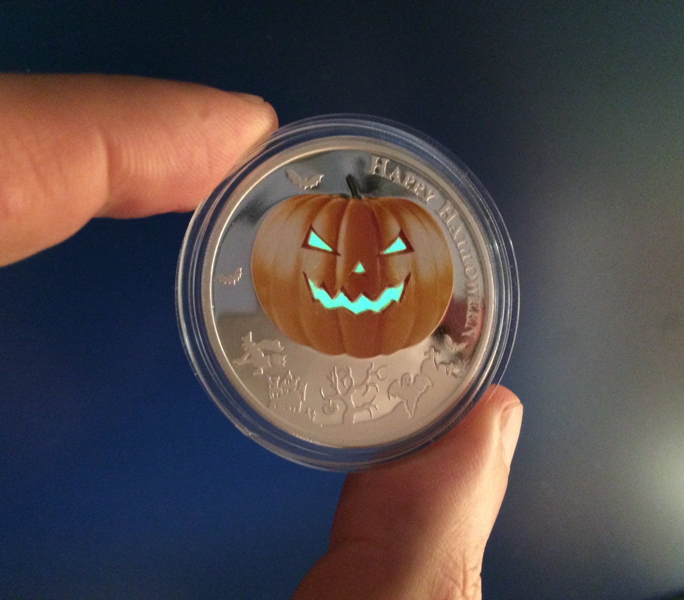 Niue 1 Dollar 2014 Silver 999. 1oz - Halloween Glow-in-the-dark Pumpkin - Image 5