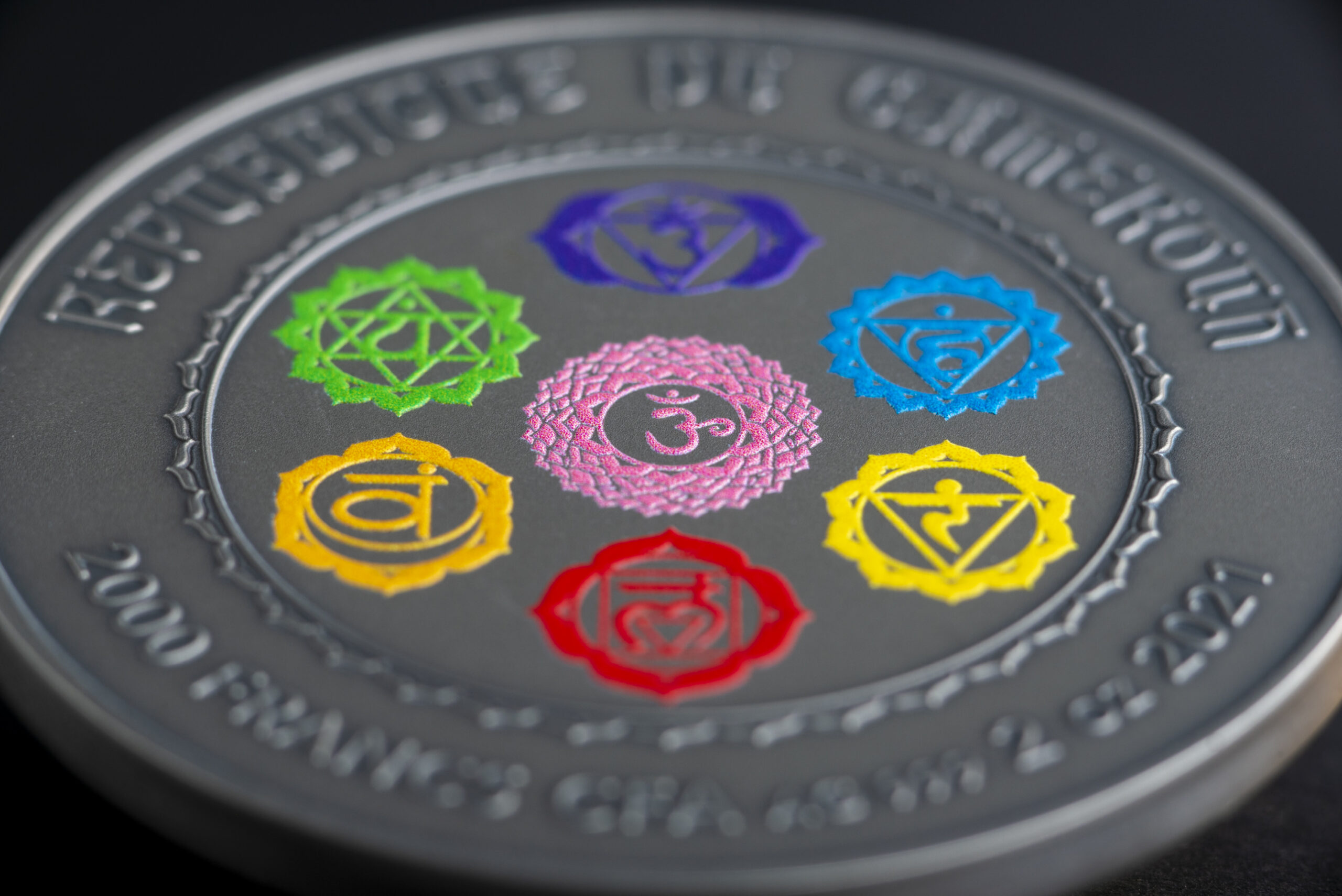 Cameroon 2000 FR 2020 Silver 999. 2oz AF :: The Seven Chakras :: SPECIAL EDITION - Image 4