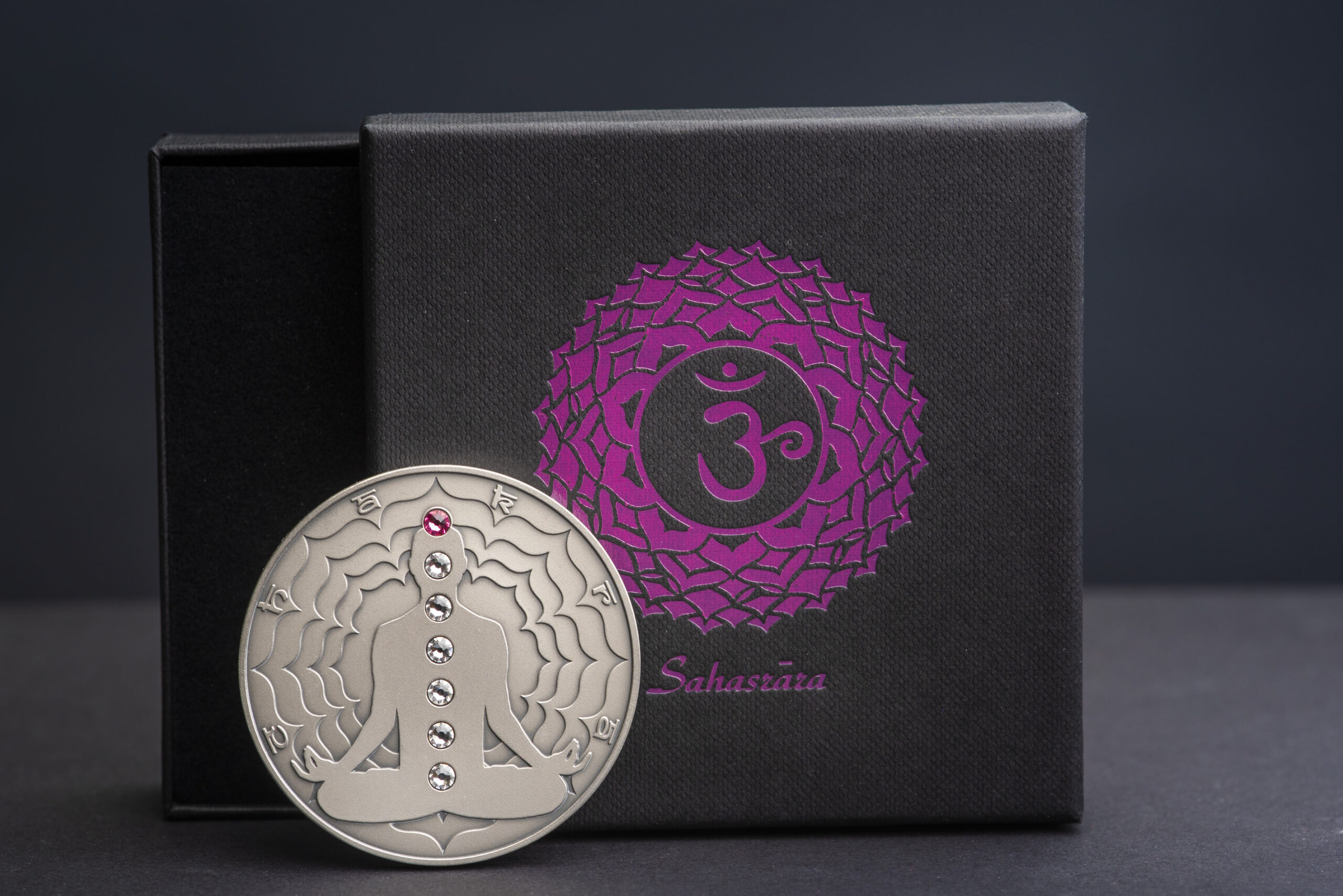 Cameroon 2000 FR 2020 Silver 999. 2oz AF :: The Seven Chakras :: SAHASHARA - Image 6