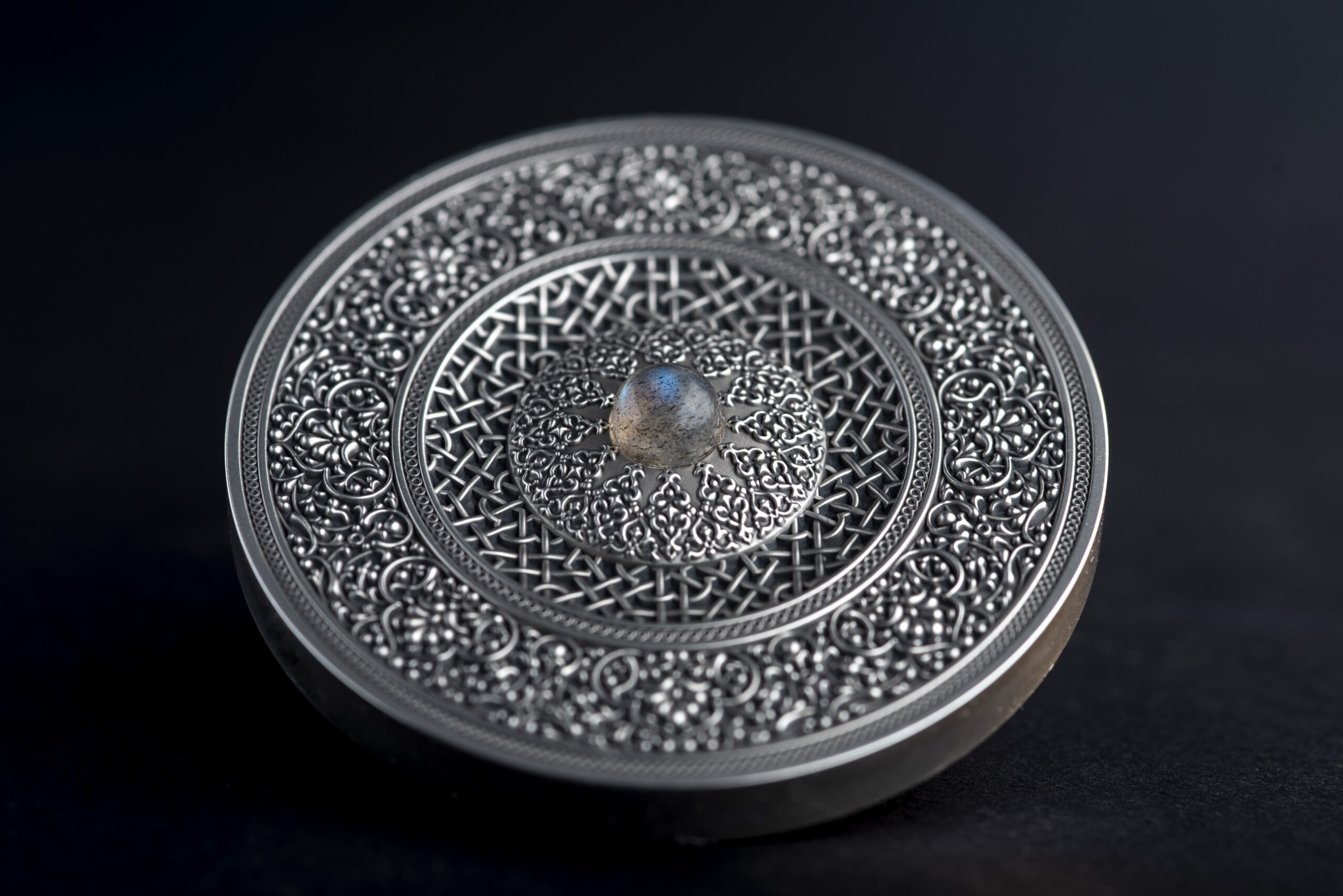 Fiji 10 Dollars 2021 Silver 999. 3oz Antique Finish MANDALA ART VII "Turkish" - Image 5